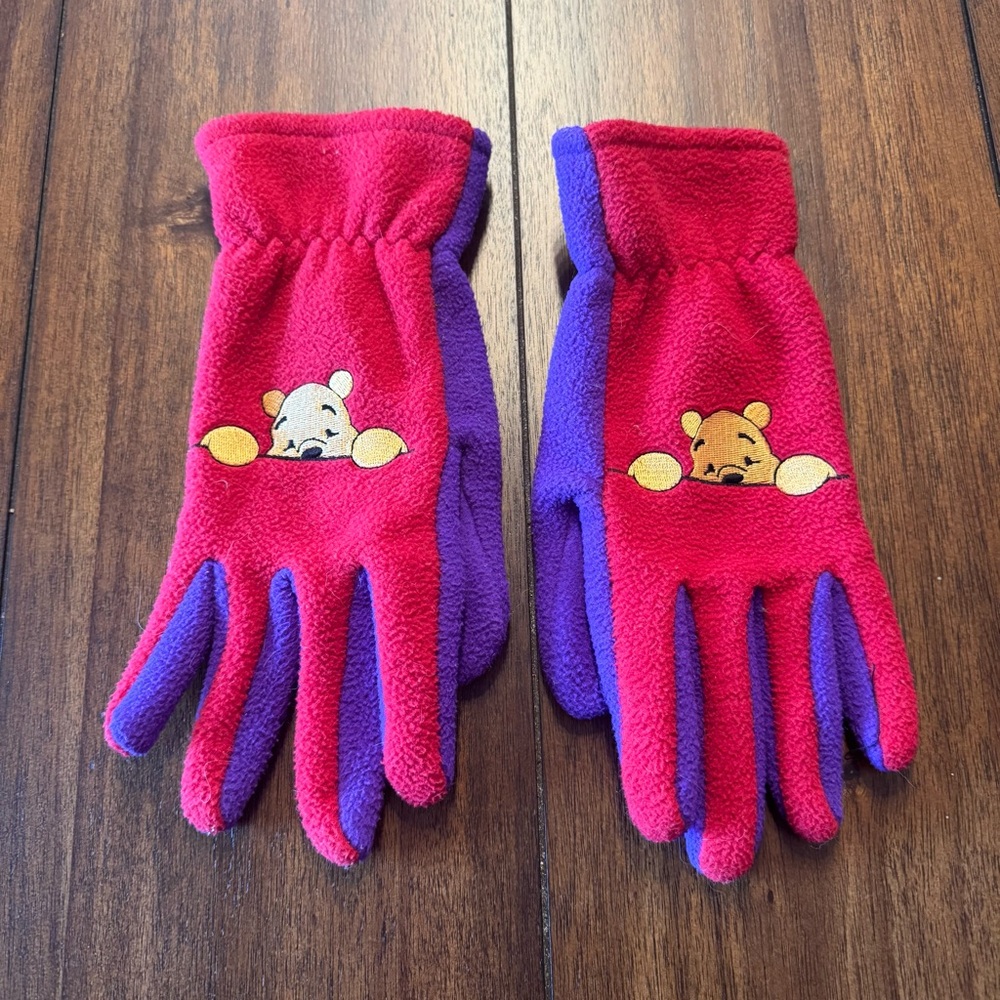 Vintage Disney Winnie the Pooh Fleece Embroidered Gloves Red Purple
